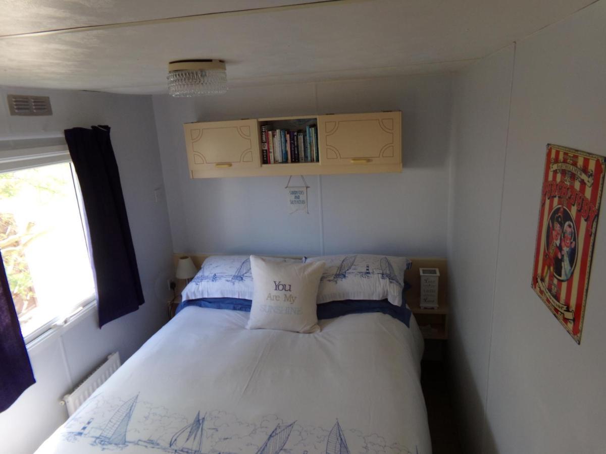 Happydaze Caravan Bacton  Exterior foto